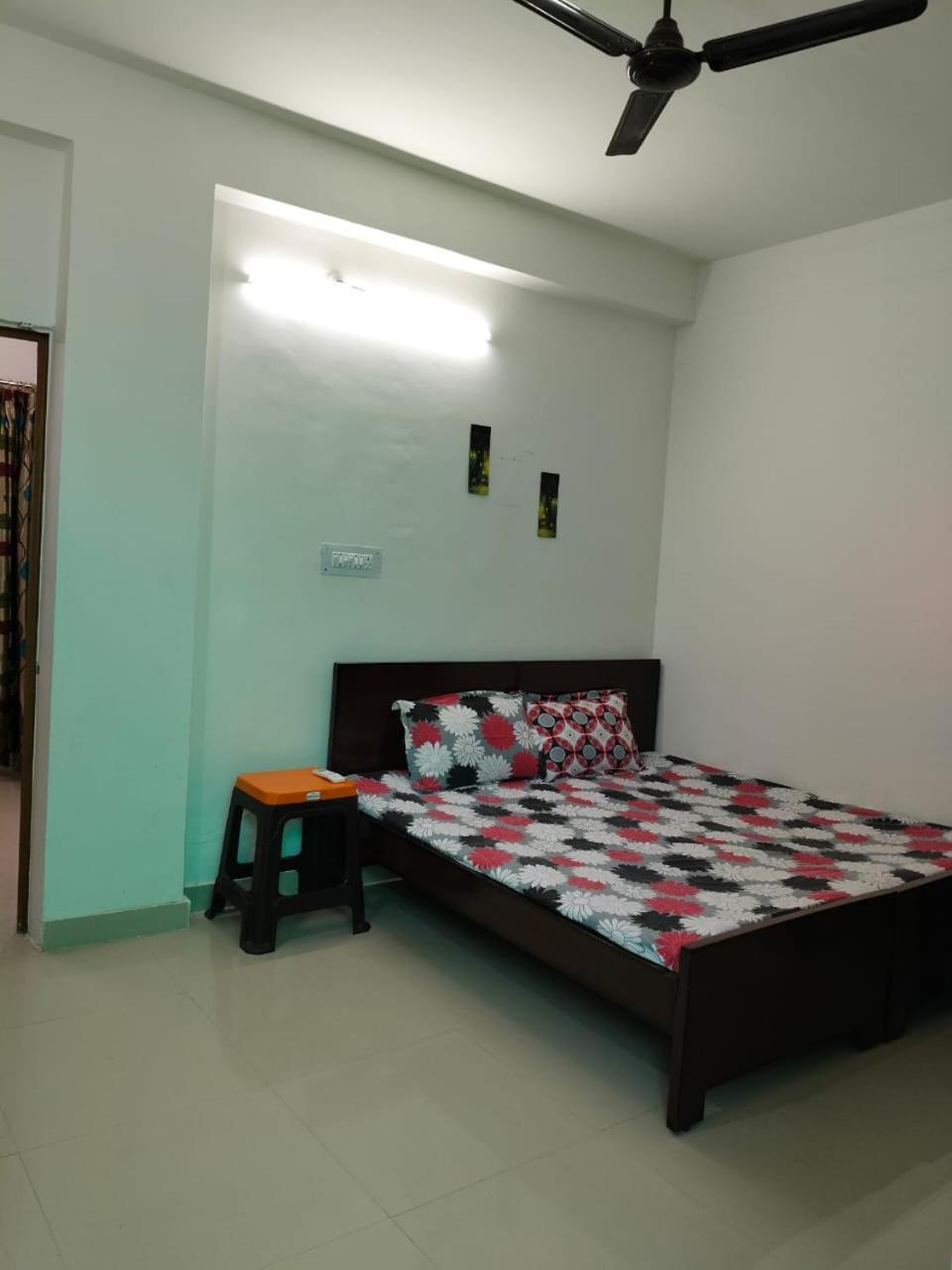 Sharda Homestay Ayodhya Εξωτερικό φωτογραφία