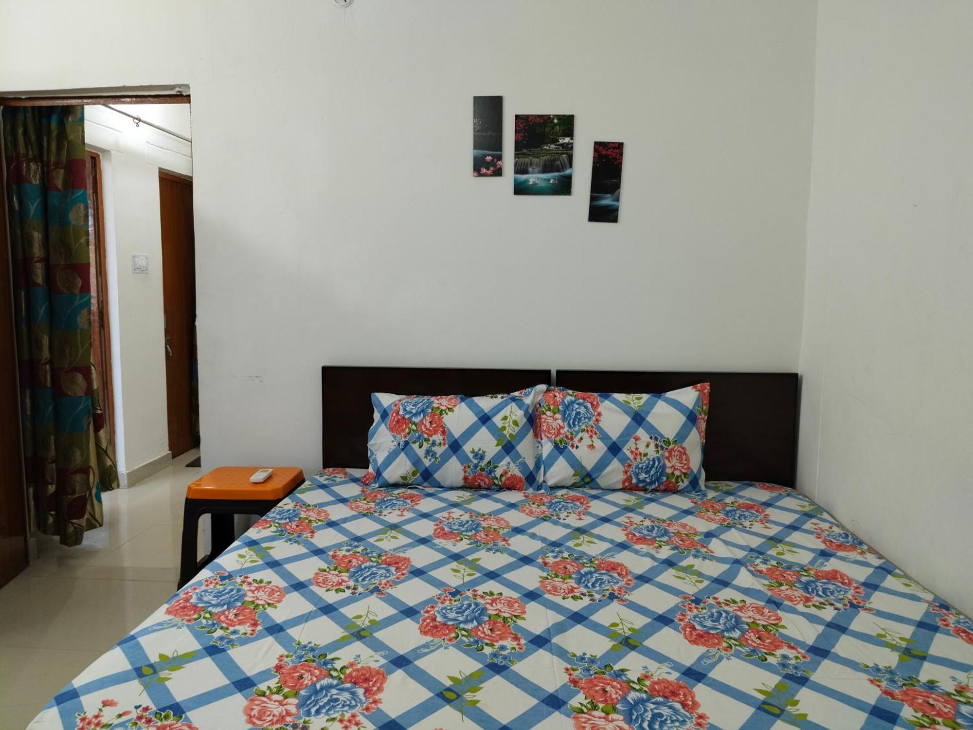 Sharda Homestay Ayodhya Εξωτερικό φωτογραφία